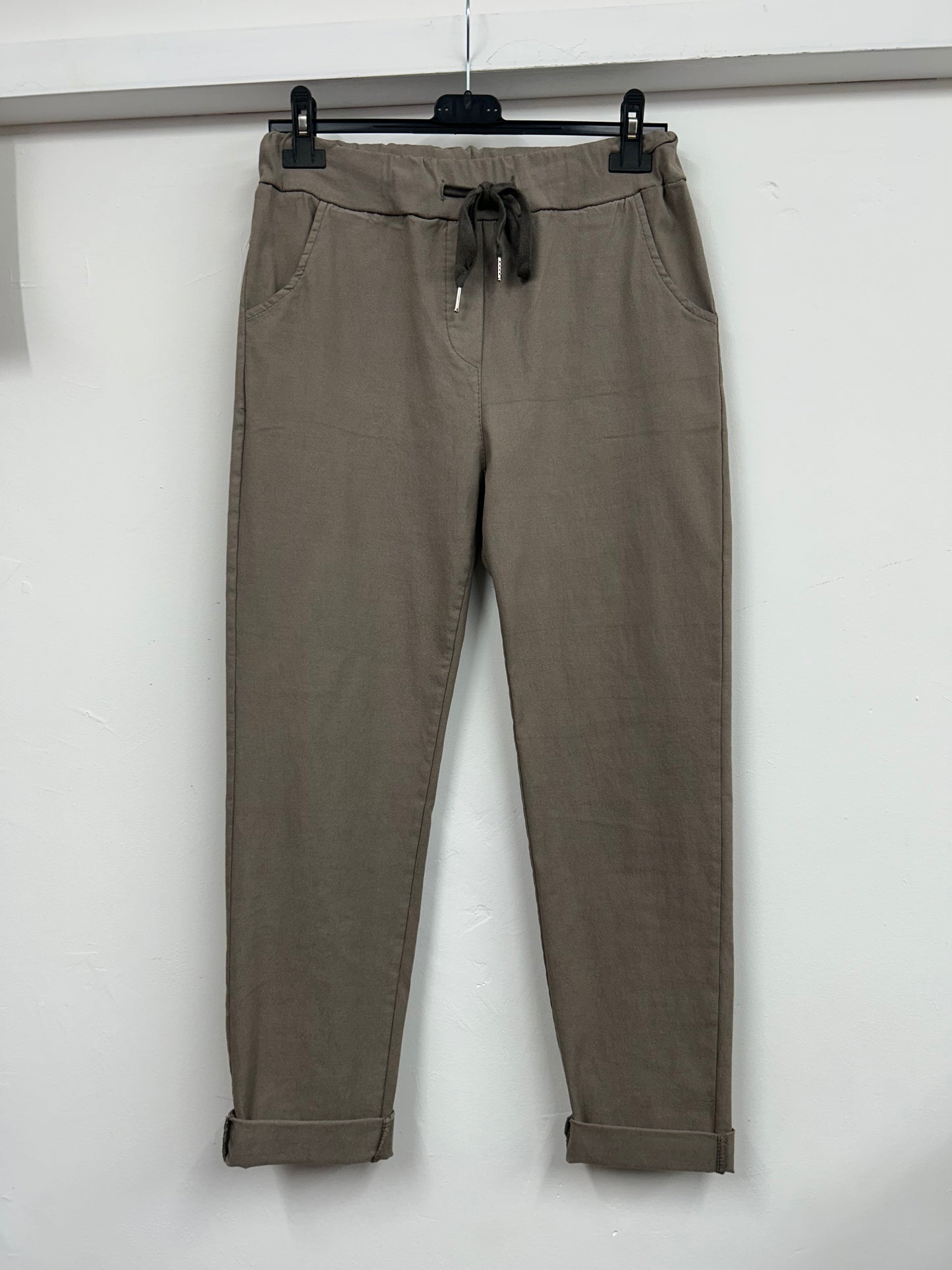 £20 Smooth Magic Trousers Size 2: 14-18