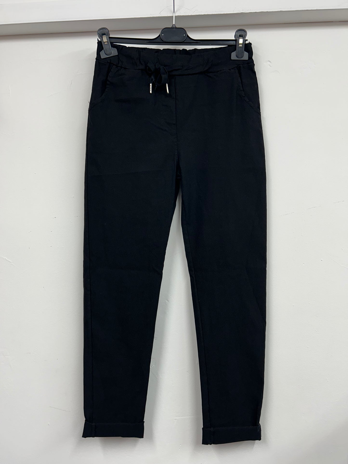£20 Smooth Magic Trousers Size 3: 18-22