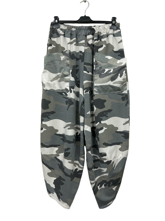 Camo Print Pocket Front Tulip Leg Cocoon Shape Joggers